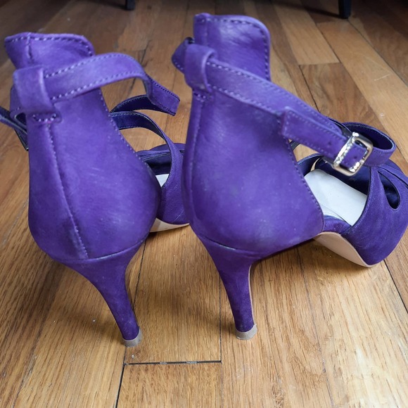 Gianni Bini Purple Strappy Ankle Dress Sandals - Picture 5 of 9